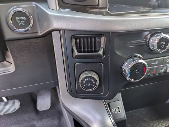 2026 Agate Black Metallic Ford F-150 XLT RWD Truck