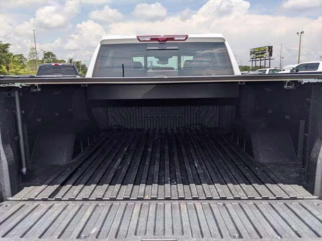2025 White Frost Tricoat GMC Sierra 1500 Denali Ultimate 4X4 Truck