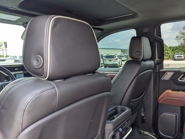 2025 White Frost Tricoat GMC Sierra 1500 Denali Ultimate 4X4 Truck