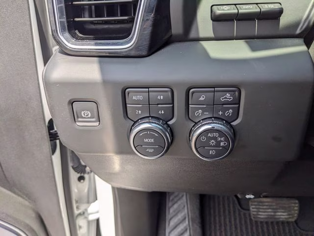 2025 White Frost Tricoat GMC Sierra 1500 Denali Ultimate 4X4 Truck