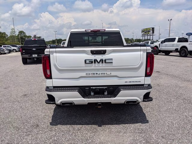2025 White Frost Tricoat GMC Sierra 1500 Denali Ultimate 4X4 Truck