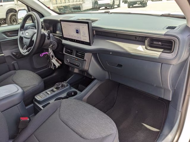 2025 White Metallic Ford Maverick XL AWD Truck