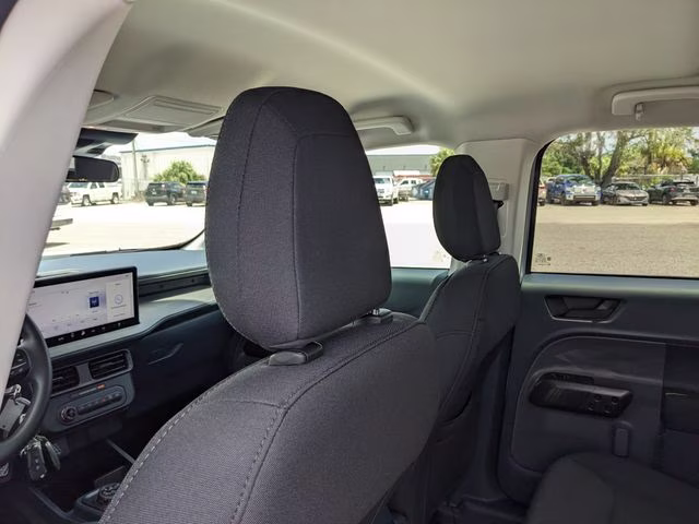 2025 White Metallic Ford Maverick XL AWD Truck