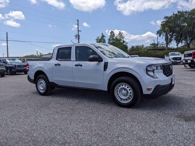 2025 White Metallic Ford Maverick XL AWD Truck