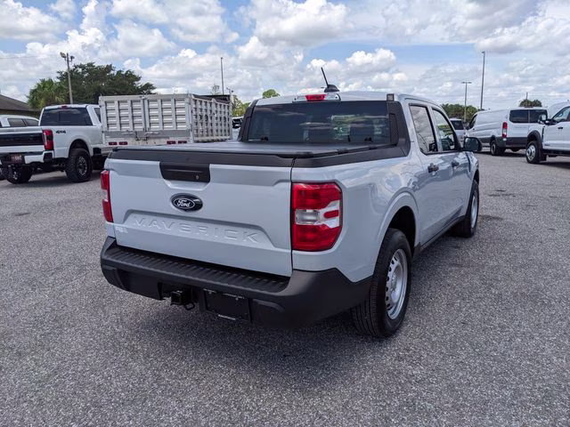 2025 White Metallic Ford Maverick XL AWD Truck