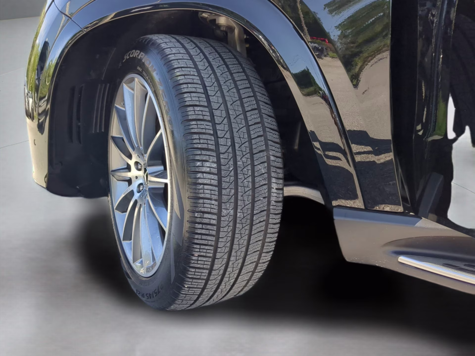 2026 Obsidian Black Metallic Mercedes-Benz GLE GLE 450 AWD SUV