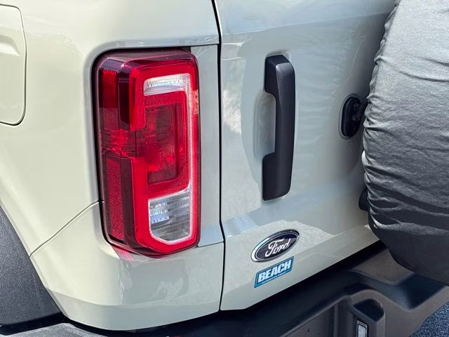 2025 Desert Sand Ford Bronco Base 4X4 SUV