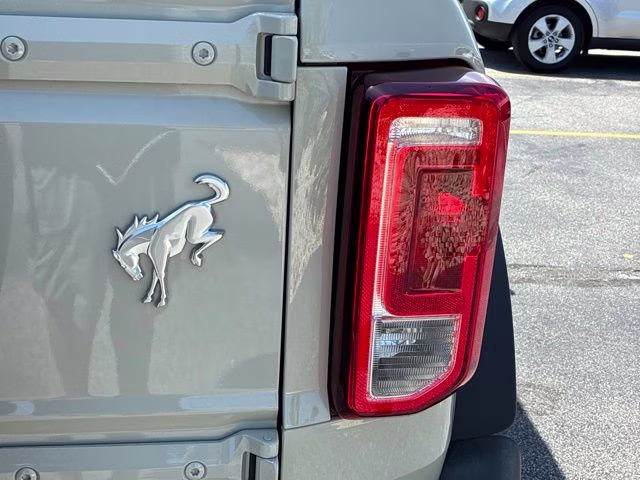 2025 Desert Sand Ford Bronco Base 4X4 SUV