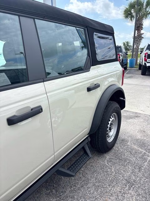 2025 Desert Sand Ford Bronco Base 4X4 SUV