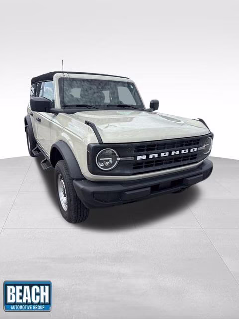 2025 Desert Sand Ford Bronco Base 4X4 SUV
