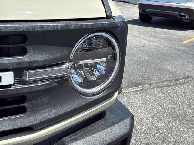 2025 Desert Sand Ford Bronco Base 4X4 SUV