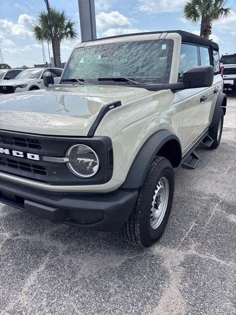 2025 Desert Sand Ford Bronco Base 4X4 SUV