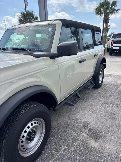 2025 Desert Sand Ford Bronco Base 4X4 SUV