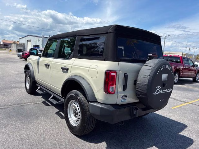 2025 Desert Sand Ford Bronco Base 4X4 SUV
