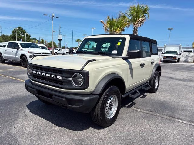 2025 Desert Sand Ford Bronco Base 4X4 SUV