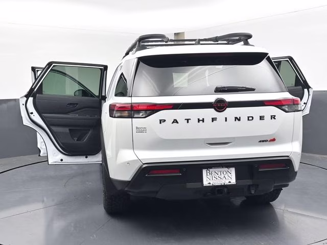 2026 Everest White Pearl Tricoat Nissan Pathfinder Rock Creek 4X4 SUV