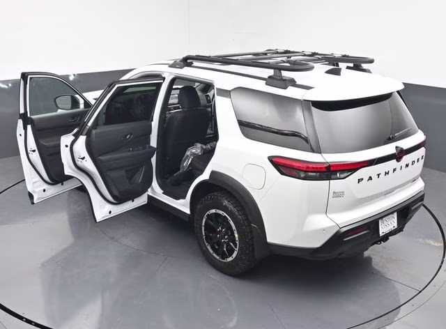2026 Everest White Pearl Tricoat Nissan Pathfinder Rock Creek 4X4 SUV