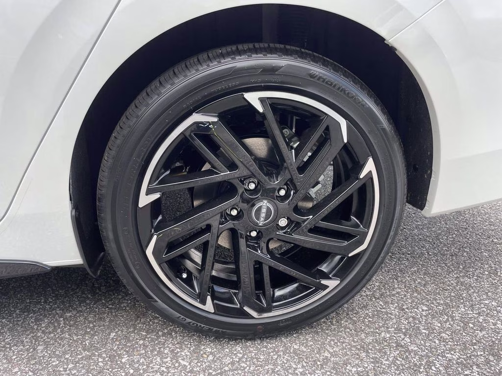 2026 Aspen White Tricoat Nissan Sentra SR FWD Sedan