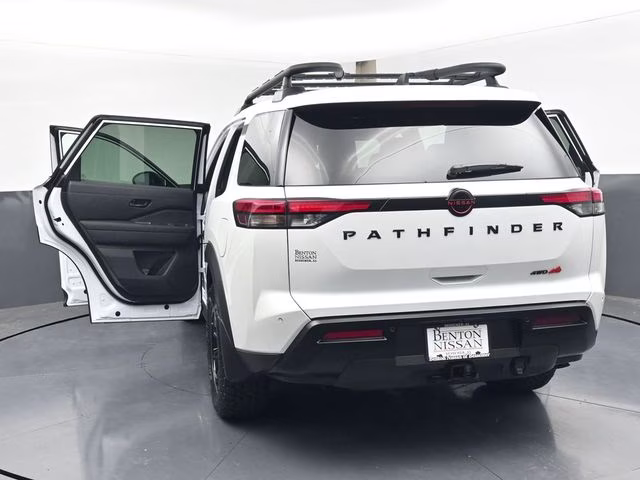 2026 Everest White Pearl Tricoat Nissan Pathfinder Rock Creek 4X4 SUV