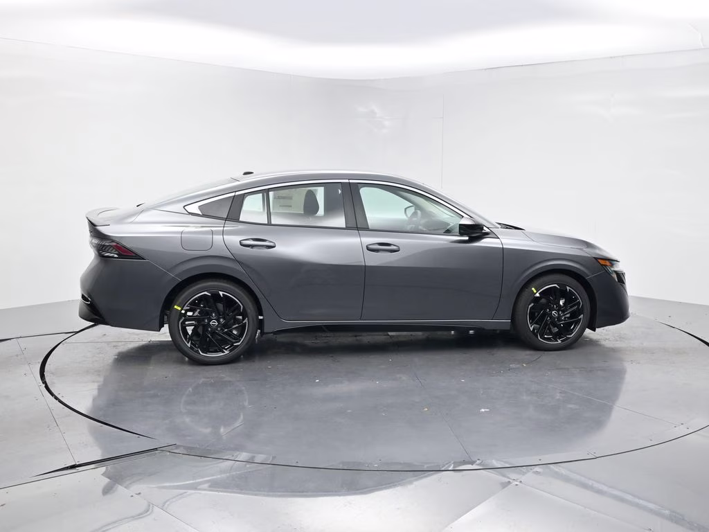 2026 Gun Metallic Nissan Sentra SR FWD Sedan