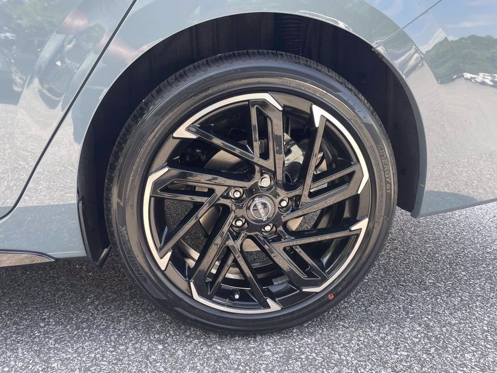 2026 Atlantic Gray Metallic Nissan Sentra SR FWD Sedan