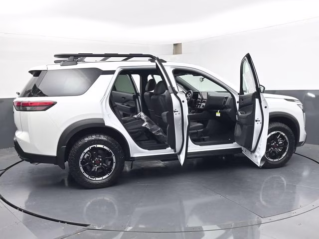 2026 Everest White Pearl Tricoat Nissan Pathfinder Rock Creek 4X4 SUV