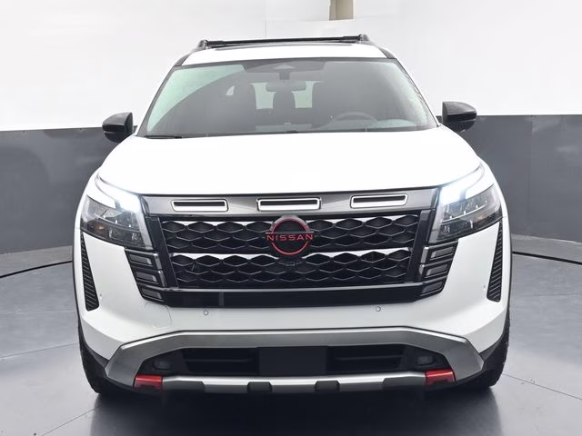 2026 Everest White Pearl Tricoat Nissan Pathfinder Rock Creek 4X4 SUV
