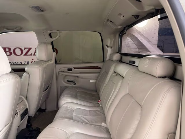 2002 Diamond White Cadillac Escalade EXT Base AWD SUV