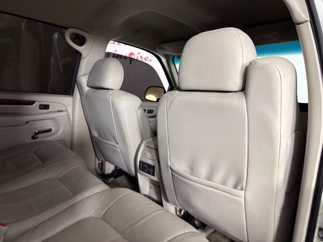 2002 Diamond White Cadillac Escalade EXT Base AWD SUV