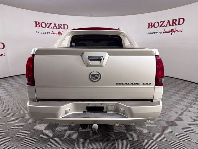 2002 Diamond White Cadillac Escalade EXT Base AWD SUV