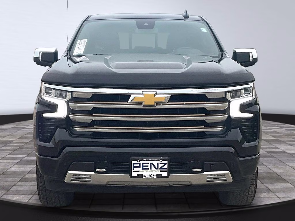 2022 Black Chevrolet Silverado 1500 High Country 4X4 Truck