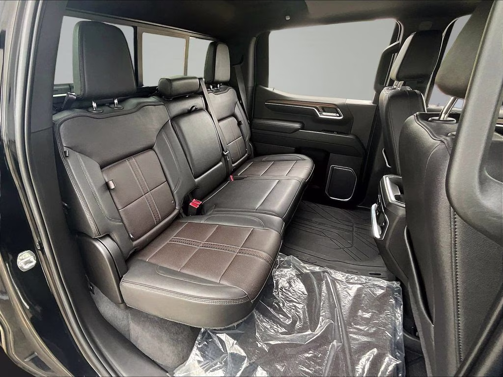 2022 Black Chevrolet Silverado 1500 High Country 4X4 Truck