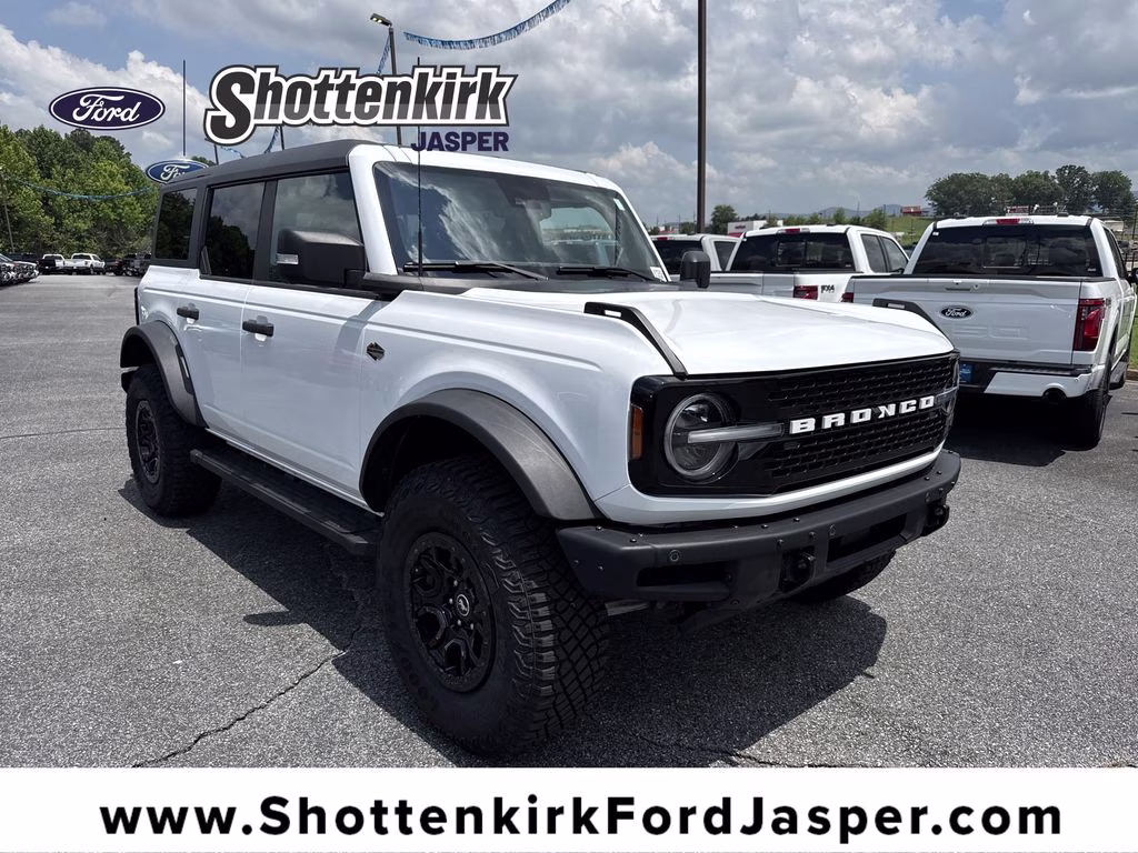 2024 Oxford White Ford Bronco Wildtrak 4X4 SUV