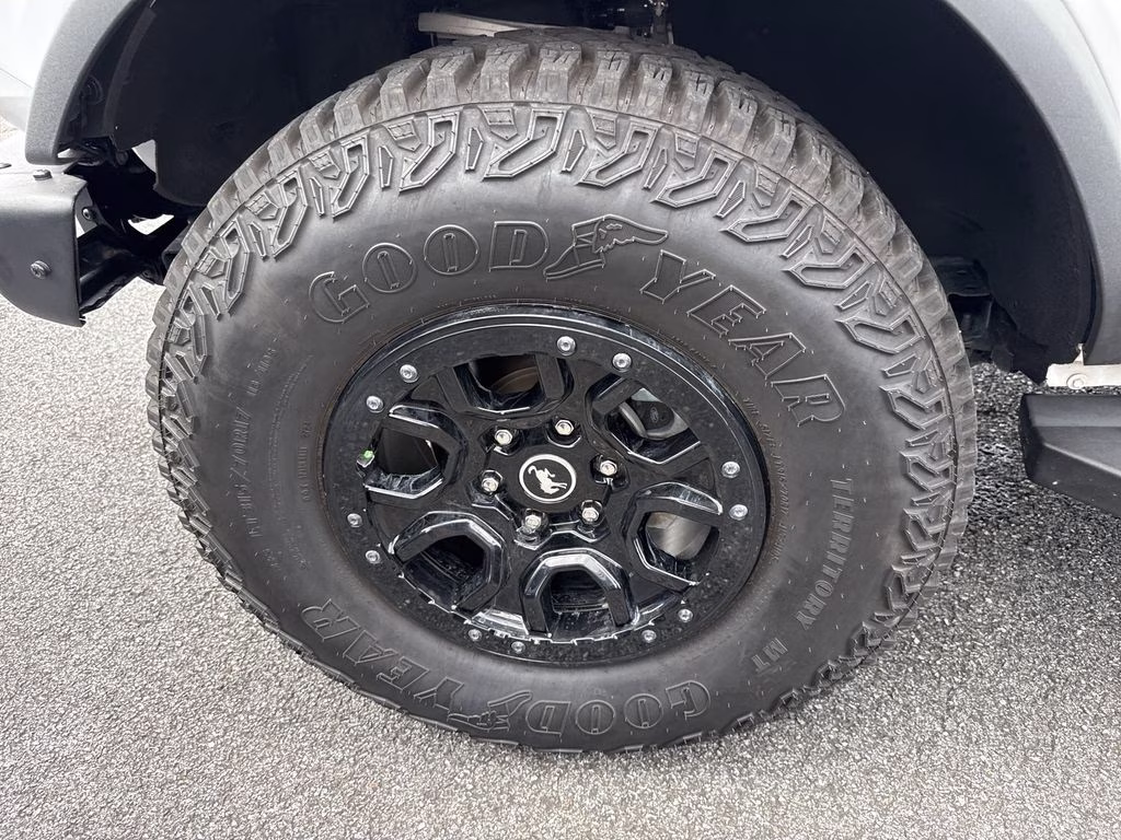 2024 Oxford White Ford Bronco Wildtrak 4X4 SUV
