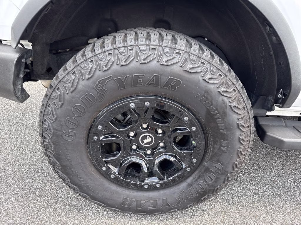2024 Oxford White Ford Bronco Wildtrak 4X4 SUV