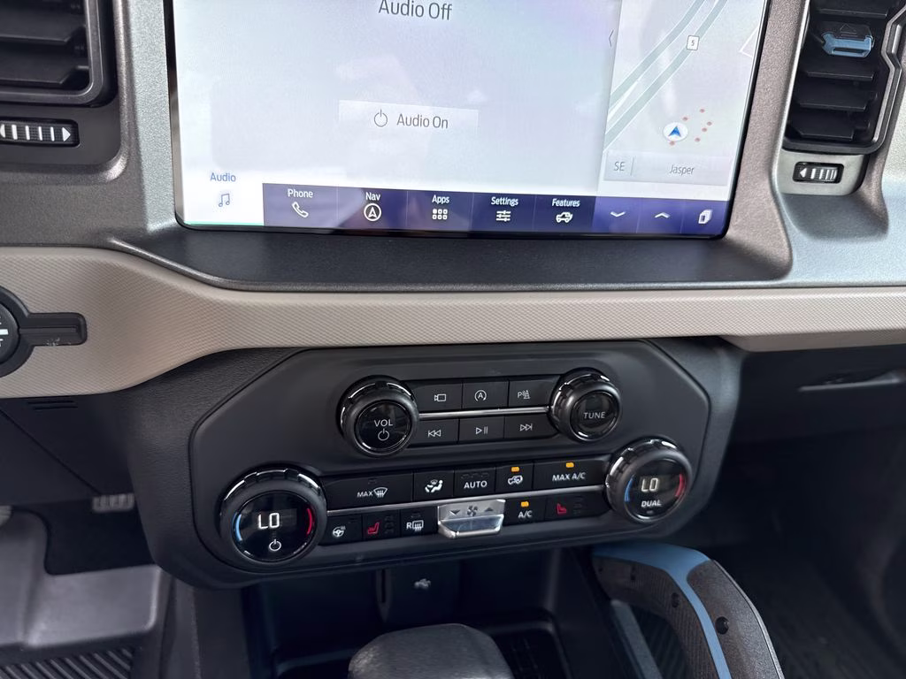 2024 Oxford White Ford Bronco Wildtrak 4X4 SUV