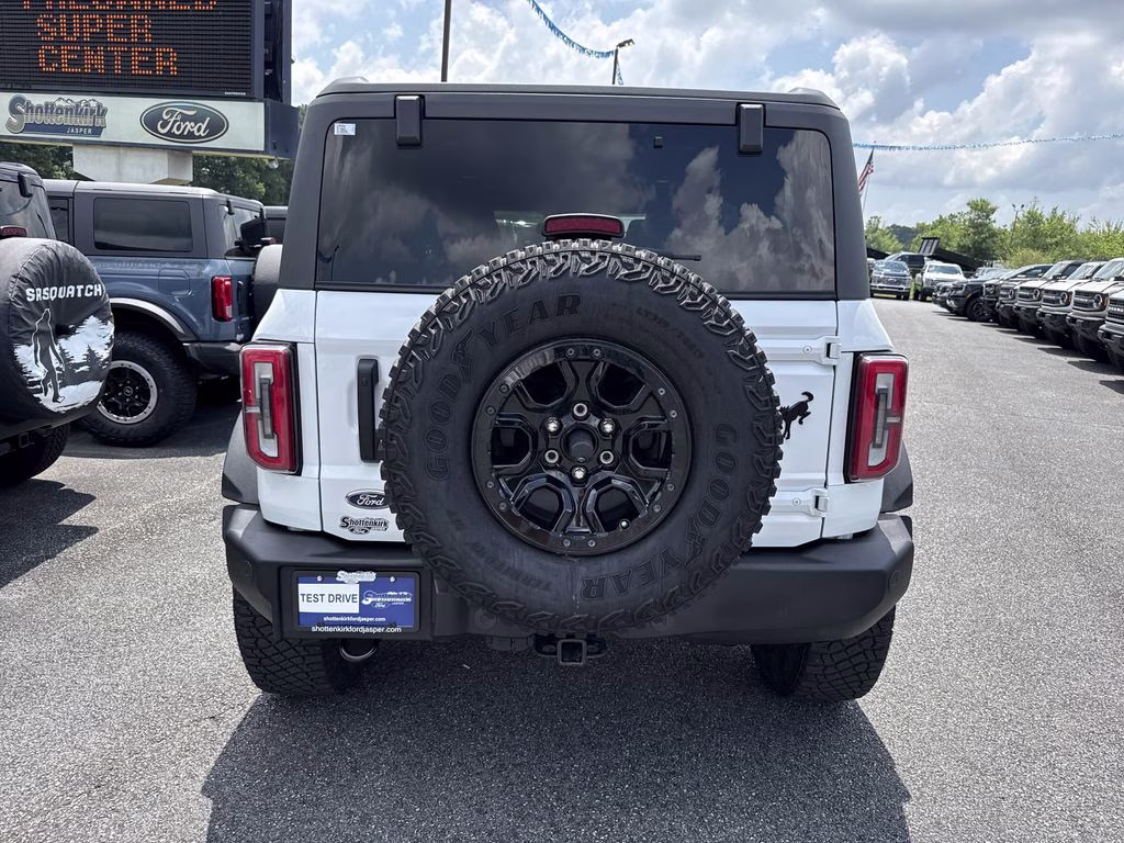 2024 Oxford White Ford Bronco Wildtrak 4X4 SUV
