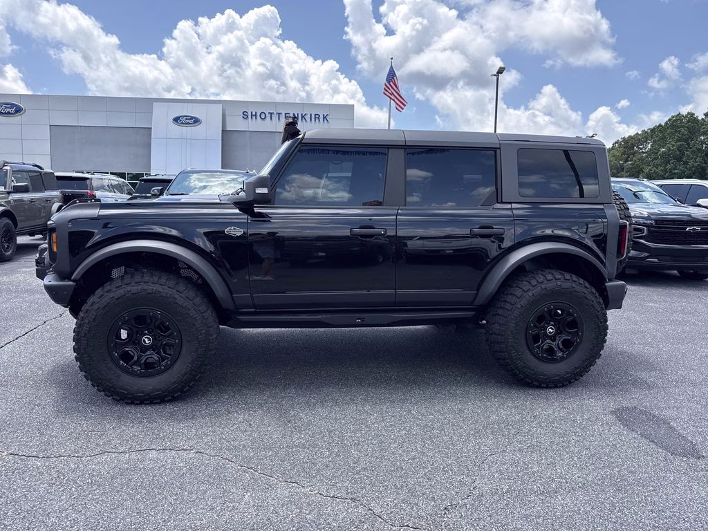 2023 Shadow Black Ford Bronco Wildtrak 4X4 SUV