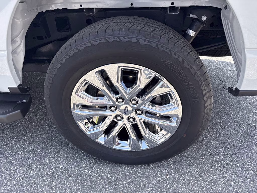 2024 Avalanche Ford F-150 Lariat 4X4 Truck