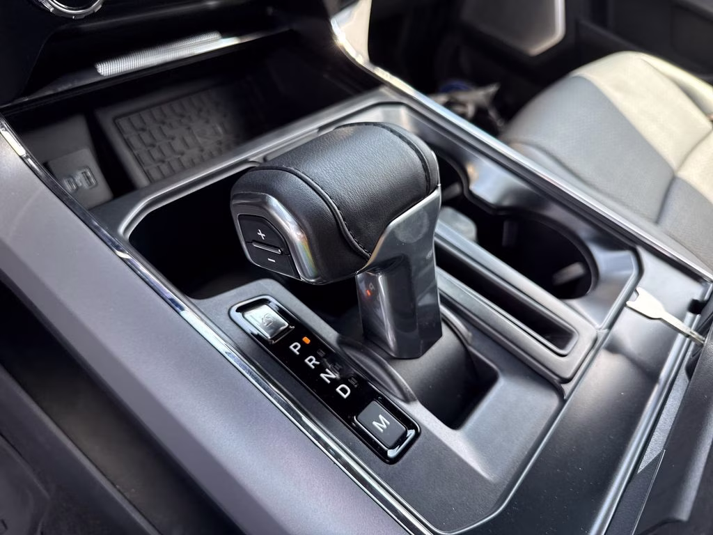 2024 Avalanche Ford F-150 Lariat 4X4 Truck