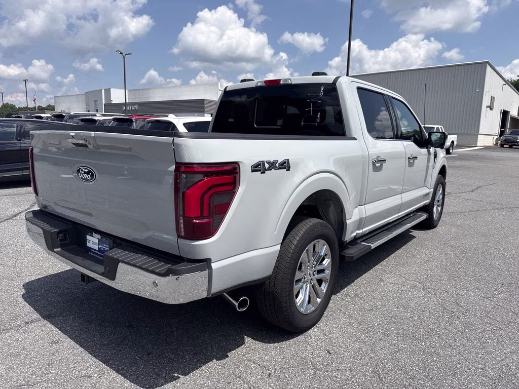 2024 Avalanche Ford F-150 Lariat 4X4 Truck