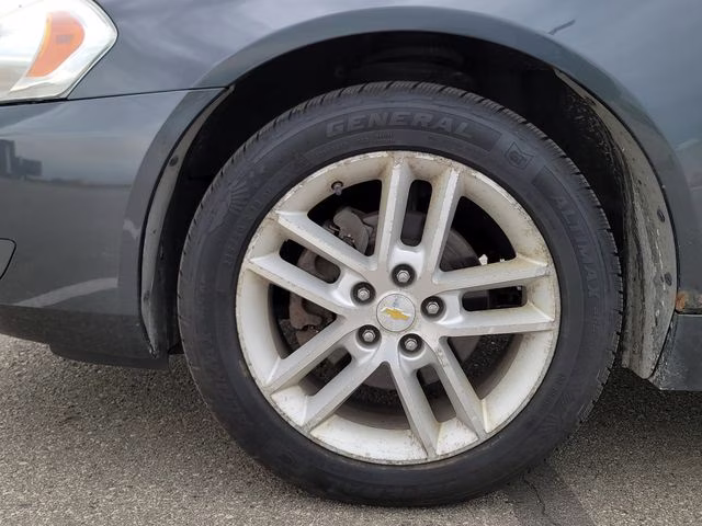 2010 Cyber Gray Metallic Chevrolet Impala LTZ FWD Sedan