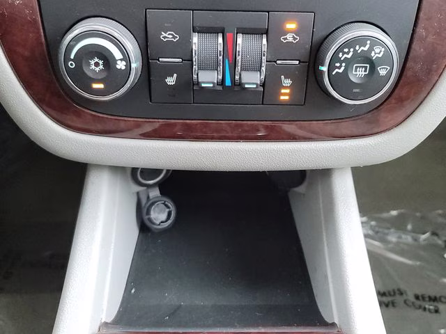 2010 Cyber Gray Metallic Chevrolet Impala LTZ FWD Sedan