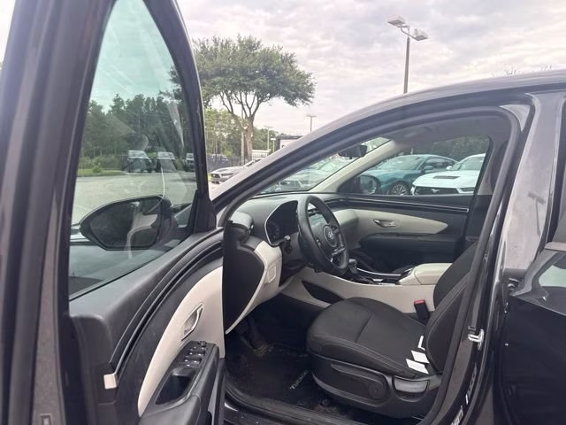 2022 Portofino Gray Hyundai Tucson SE FWD SUV