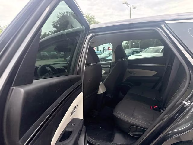 2022 Portofino Gray Hyundai Tucson SE FWD SUV