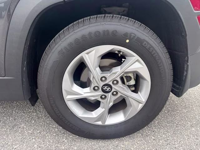 2022 Portofino Gray Hyundai Tucson SE FWD SUV
