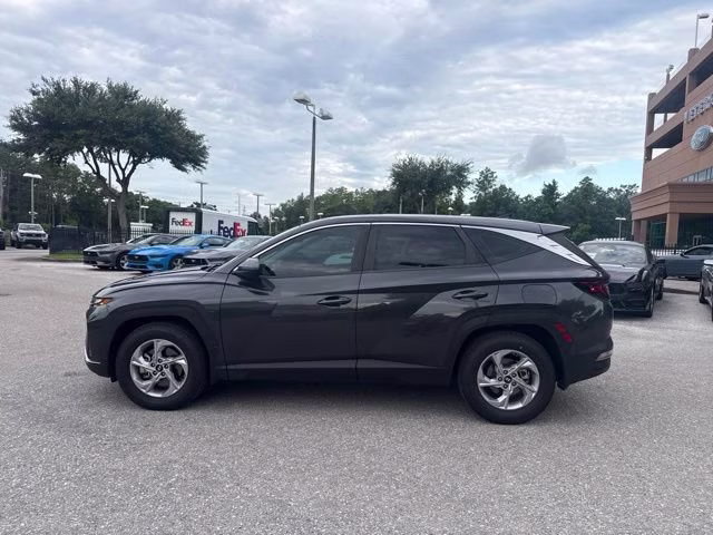 2022 Portofino Gray Hyundai Tucson SE FWD SUV