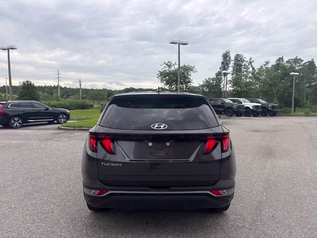 2022 Portofino Gray Hyundai Tucson SE FWD SUV