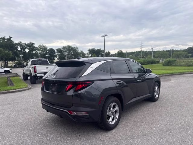2022 Portofino Gray Hyundai Tucson SE FWD SUV