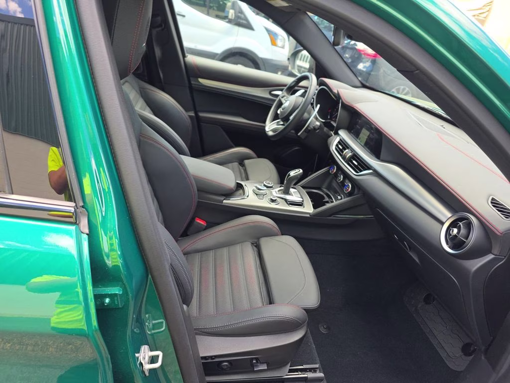 2025 Verde Fangio Metallic Alfa Romeo Stelvio Tributo Italiano Special Edition AWD SUV
